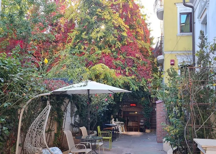 Casa Michelangelo Konukevi Bükreş